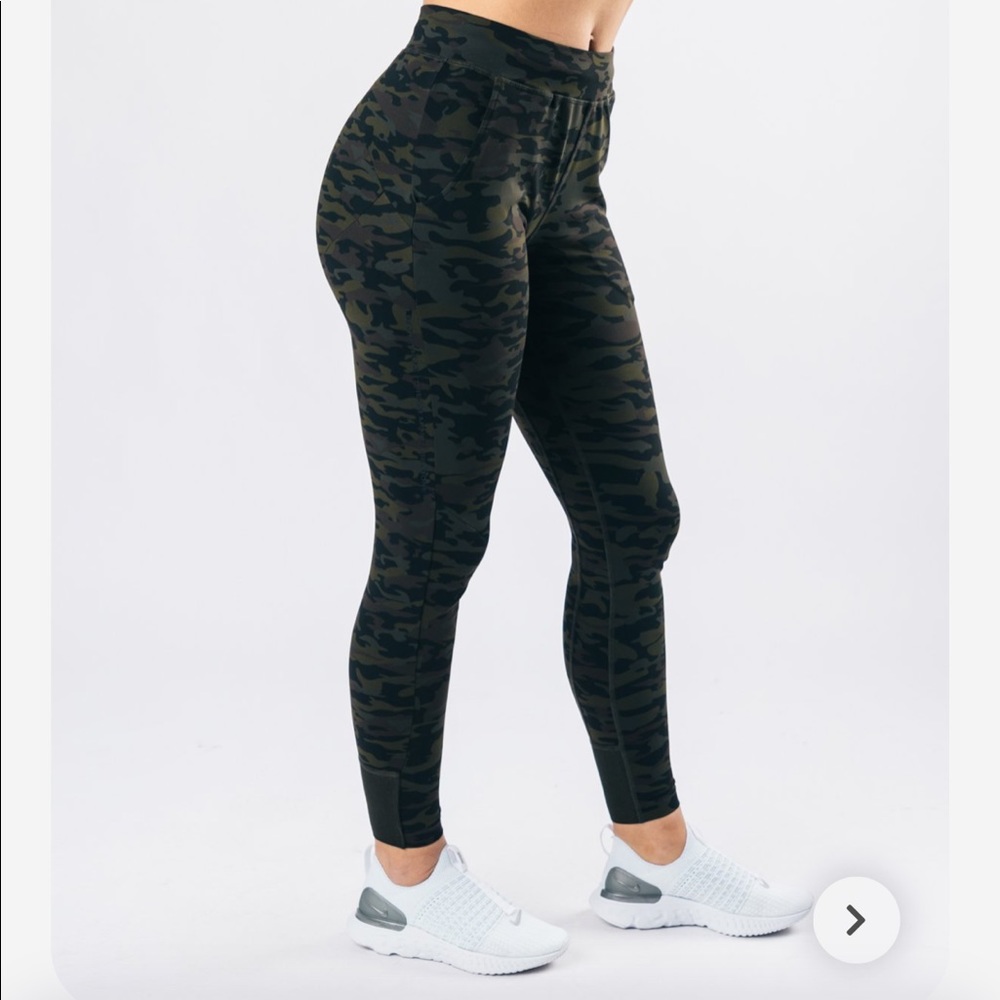 Alphalete pro-elite jogger